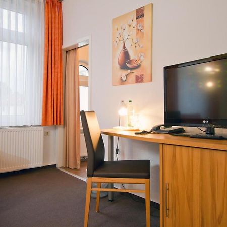 סלה Hotel Schaper מראה חיצוני תמונה