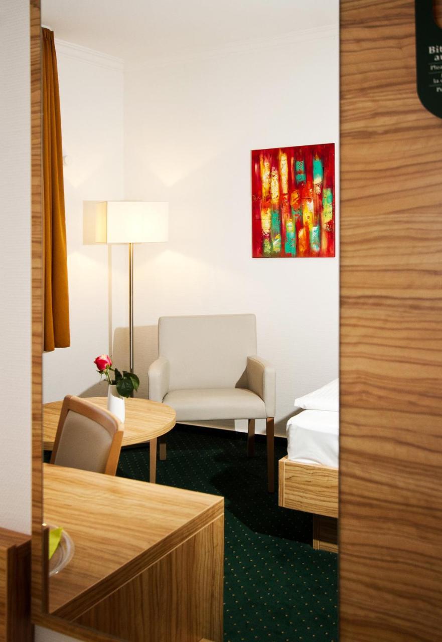 סלה Hotel Schaper מראה חיצוני תמונה